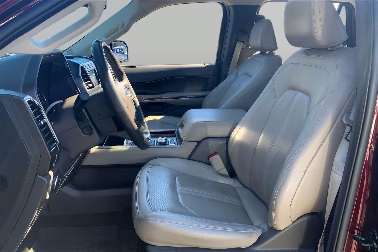 Used 2021 Ford Expedition Limited AWD/4WD image 8