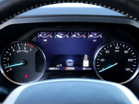 Used 2024 Ford Expedition Max XLT image 15