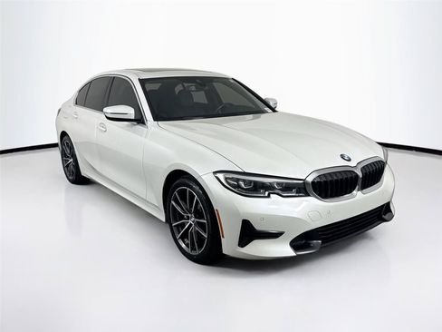 Used 2019 BMW 330i xDrive Sedan w/ Convenience Package AWD/4WD image 10