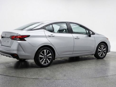 Used 2025 Nissan Versa SV FWD image 9