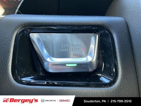 Certified 2025 GMC Yukon XL Denali image 19