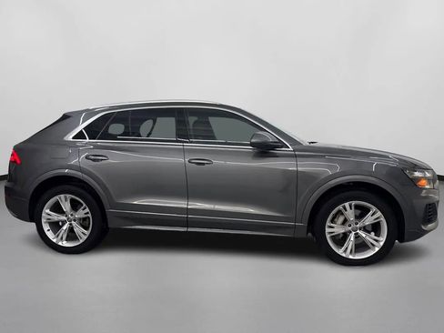 Used 2020 Audi Q8 Premium w/ Convenience Package image 11