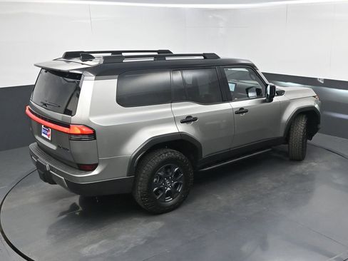 Used 2024 Lexus GX 550 AWD/4WD image 34