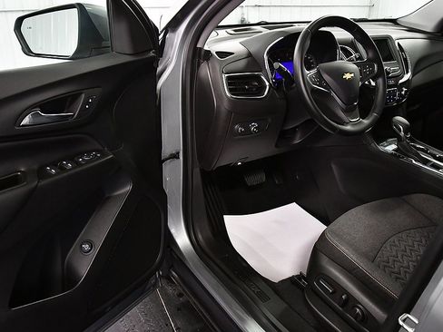 Used 2023 Chevrolet Equinox LT image 15