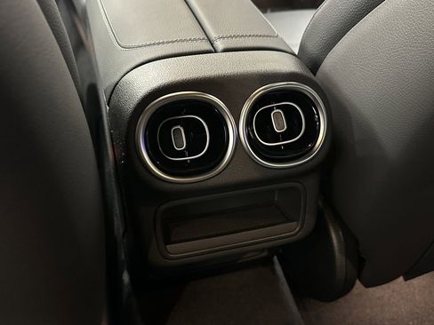 New 2026 Mercedes-Benz GLC 300 image 24