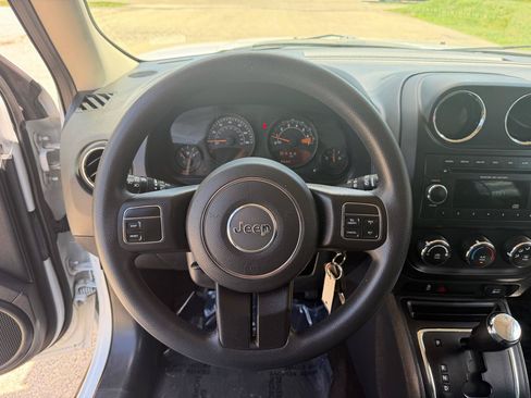 Used 2015 Jeep Patriot Sport w/ Power Value Group AWD/4WD image 15