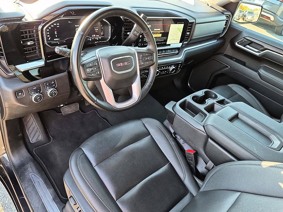 Used 2025 GMC Sierra 1500 SLT AWD/4WD image 15