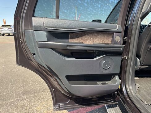 Used 2020 Ford Expedition Limited w/ Special Edition Package image 34