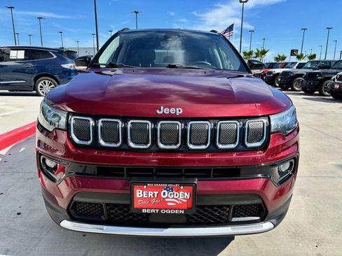 Used 2022 Jeep Compass Limited image 2