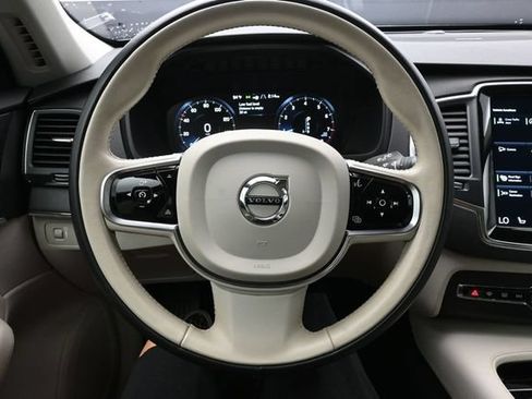 Used 2020 Volvo XC90 T6 Momentum w/ Protection Package Premier AWD/4WD image 23