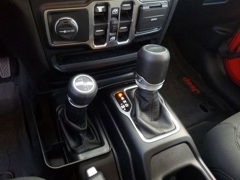 Certified 2020 Jeep Gladiator Sport w/ Quick Order Package 24S image 35