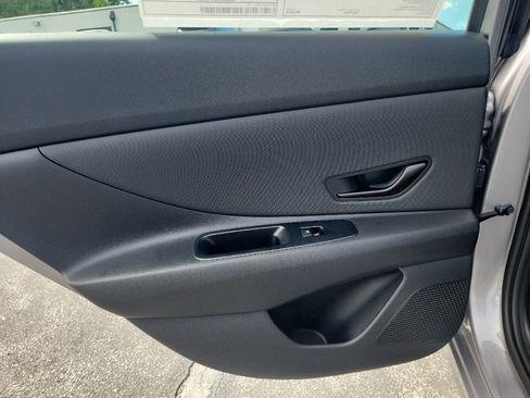 New 2026 Hyundai Elantra SEL FWD image 23