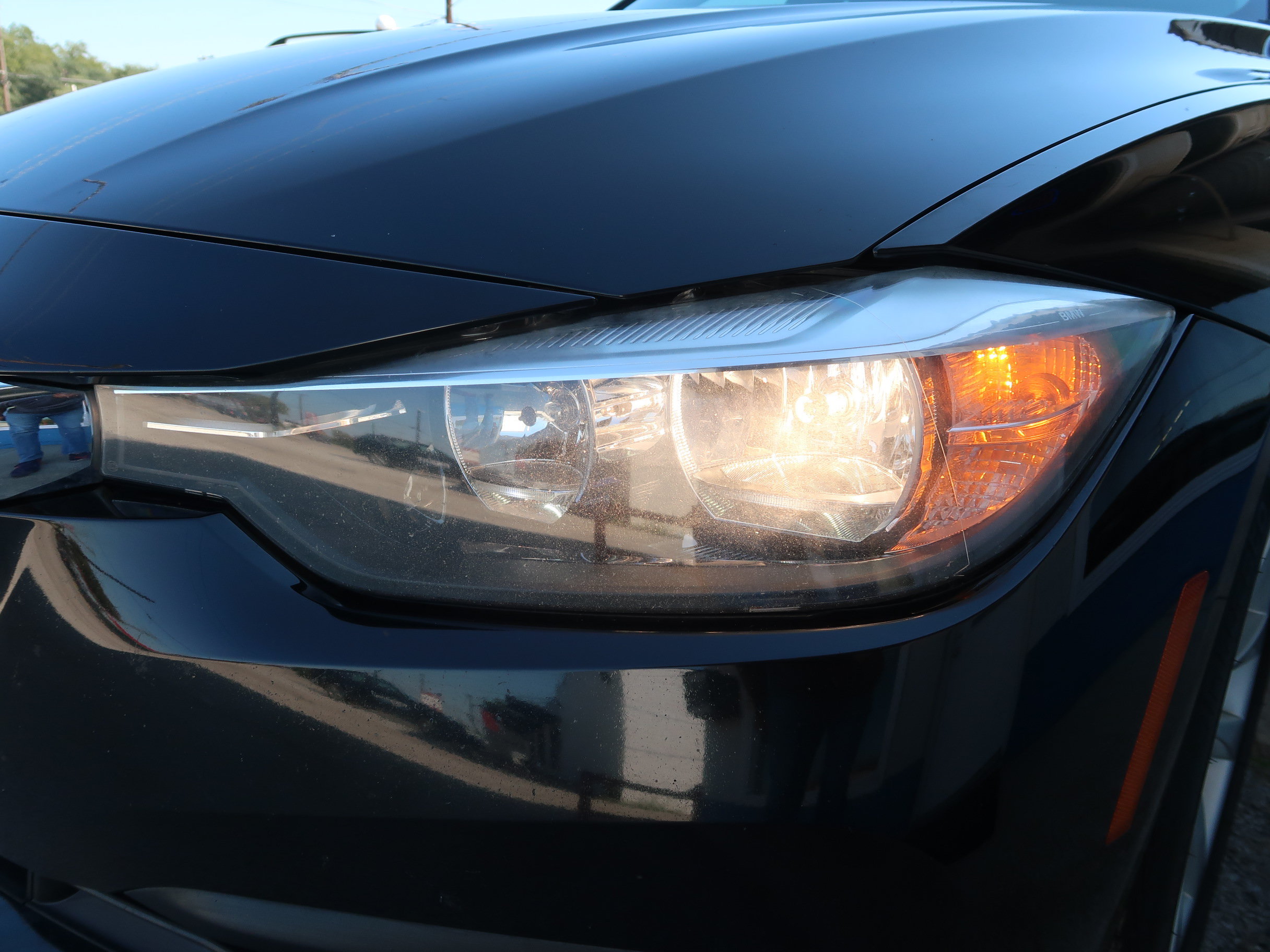 Used 2017 BMW 320i Sedan RWD image 31