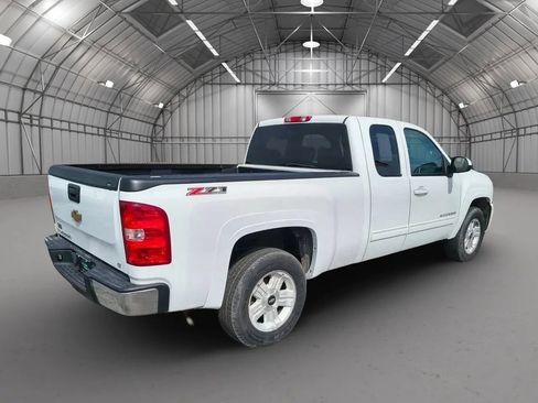 Used 2013 Chevrolet Silverado 1500 LT w/ All-Star Edition AWD/4WD image 3