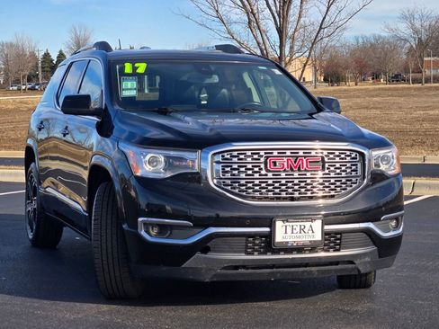 Used 2017 GMC Acadia Denali w/ Technology Package image 3