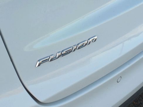 Used 2020 Ford Fusion SE w/ Equipment Group 151A image 13