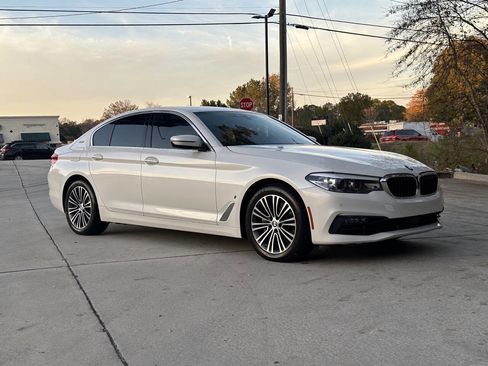 Used 2018 BMW 530e image 3