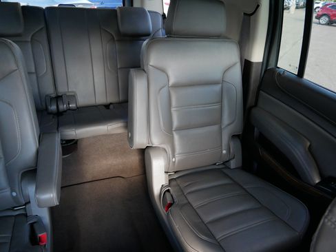 Used 2019 GMC Yukon XL Denali w/ Denali Ultimate Package AWD/4WD image 15