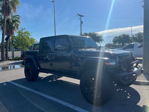 Used 2023 Jeep Gladiator Rubicon w/ LED Lighting Group AWD/4WD image 6