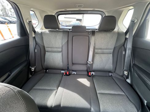 Used 2025 Nissan Rogue SV image 41