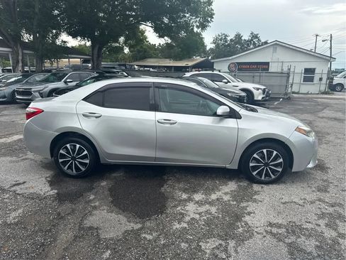 Used 2015 Toyota Corolla LE FWD image 4