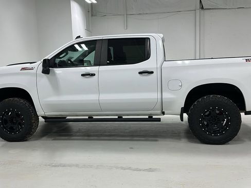 Used 2022 Chevrolet Silverado 1500 LT Trail Boss w/ LT Trail Boss Premium Package image 3