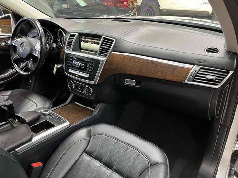 Used 2013 Mercedes-Benz GL 450 4MATIC image 11