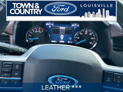 Used 2022 Ford Expedition Limited AWD/4WD image 2