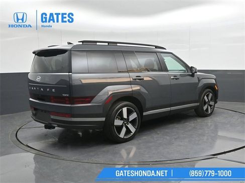 Used 2024 Hyundai Santa Fe Limited image 2