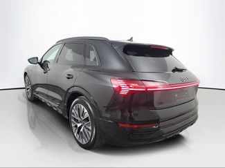 Used 2024 Audi Q8 e-tron Prestige video 4