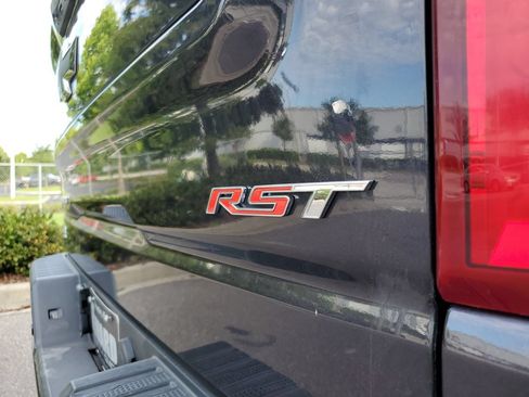 Used 2023 Chevrolet Silverado 1500 ZR2 w/ Technology Package AWD/4WD image 8