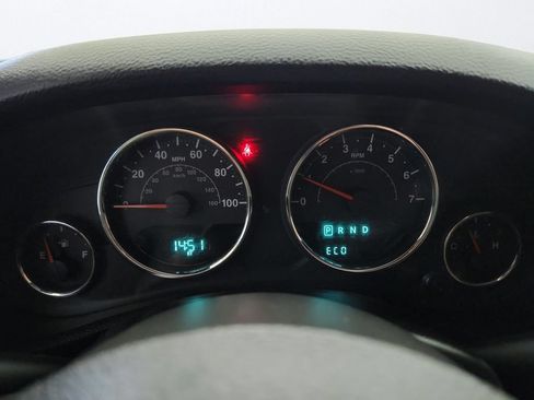 Used 2015 Jeep Wrangler Sport AWD/4WD image 11