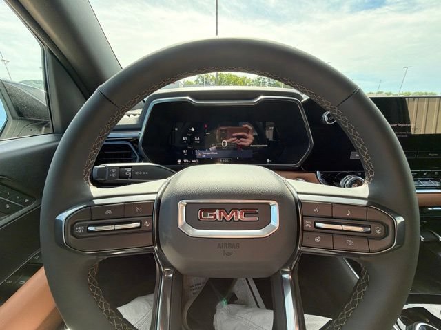 New 2026 GMC Canyon AT4 w/ Technology Plus Package AWD/4WD image 15