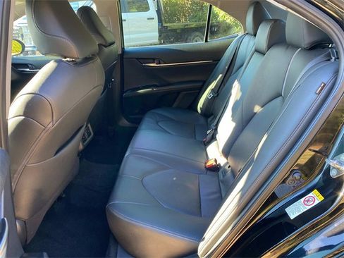 Used 2019 Toyota Camry XSE image 10