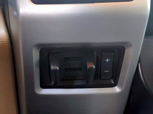 Used 2021 Ford F250 Lariat w/ Lariat Ultimate Package image 14