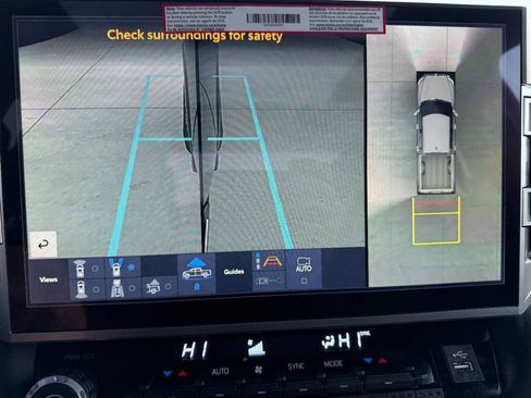 Used 2025 Toyota Tundra Platinum image 43