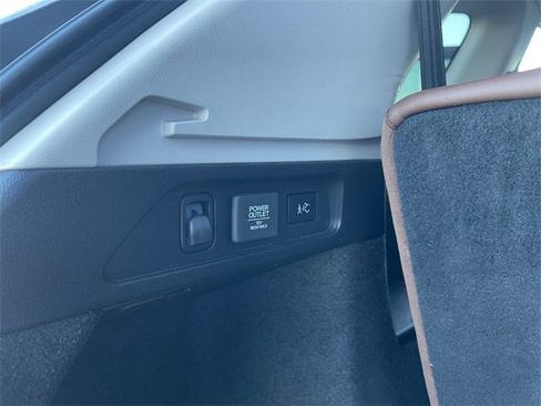 Used 2023 Acura MDX SH-AWD w/ Advance Package image 17