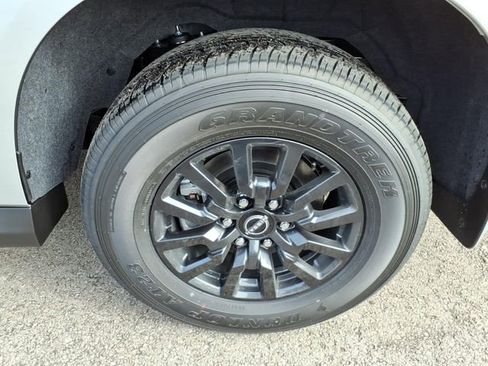 New 2026 Nissan Armada SV image 4