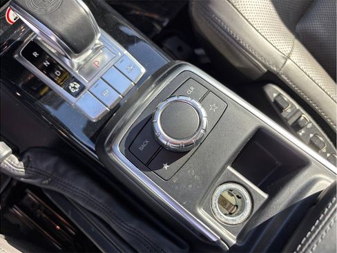 Used 2014 Mercedes-Benz G 63 AMG G 63 AMG 4MATIC Sport Utility image 35