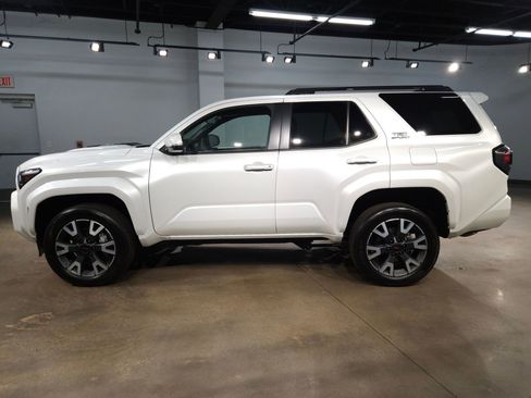 Certified 2025 Toyota 4Runner TRD Sport AWD/4WD image 4