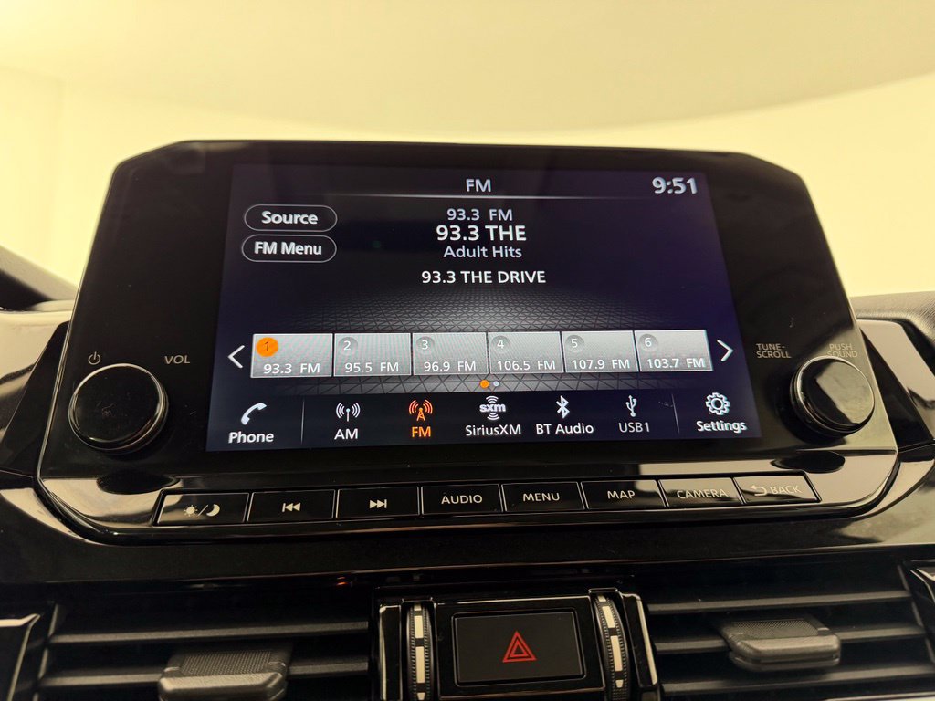 Used 2022 Nissan Pathfinder SL AWD/4WD image 27