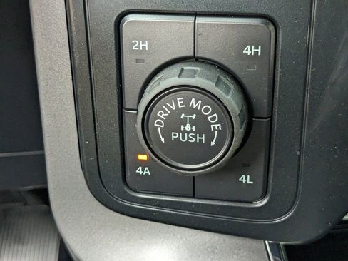 New 2025 Ford F150 Lariat w/ Equipment Group 501A Mid image 25