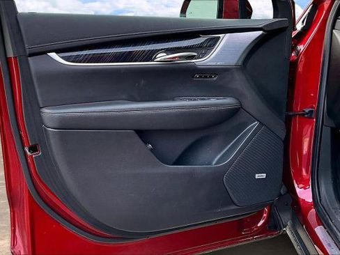 Used 2023 Cadillac XT6 Premium Luxury w/ Technology Package image 19