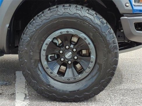 Used 2018 Ford F150 Raptor w/ Equipment Group 802A Luxury image 11