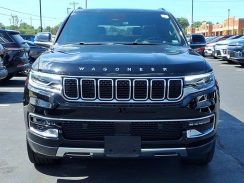 Used 2022 Jeep Wagoneer Series III w/ Premium Group I AWD/4WD image 34
