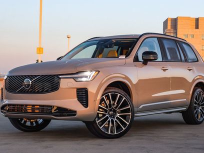 New 2026 Volvo XC90 B6 Ultra w/ Lounge Package