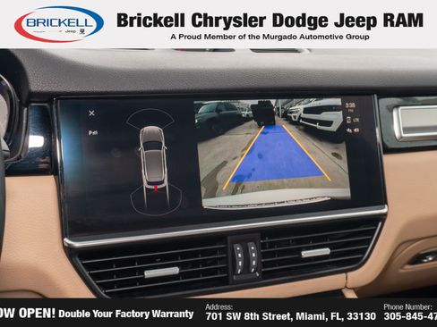 Used 2022 Porsche Cayenne Platinum Edition AWD/4WD image 34