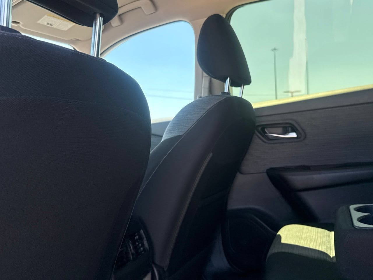 Certified 2023 Nissan Rogue SV FWD image 34