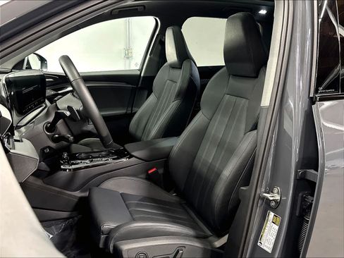 Certified 2025 Audi Q6 e-tron Premium Plus w/ Premium Plus AWD/4WD image 25