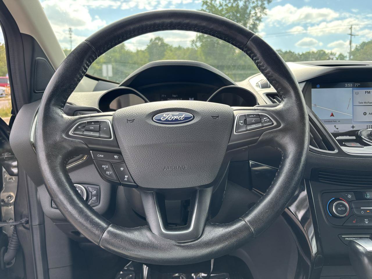 Used 2017 Ford Escape Titanium w/ Equipment Group 301A AWD/4WD image 19